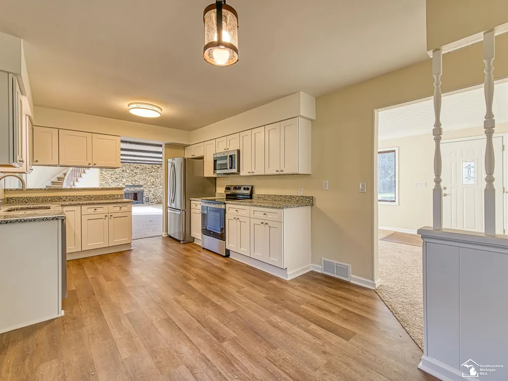 10711 Douglas Road Bedford Township, MI 48182
