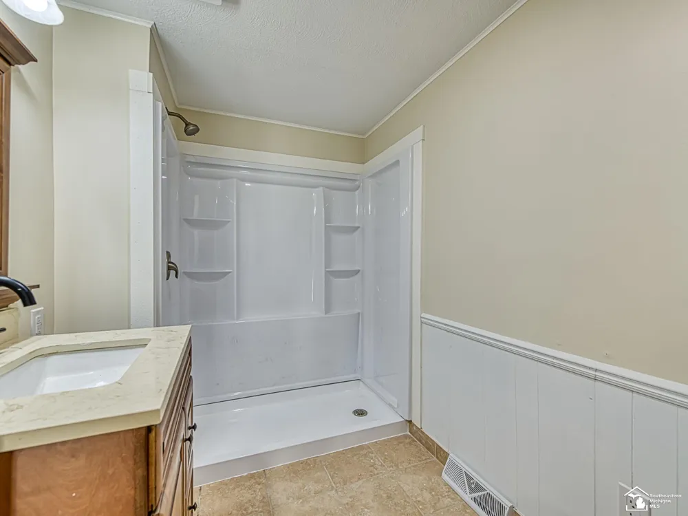 10711 Douglas Road Bedford Township, MI 48182