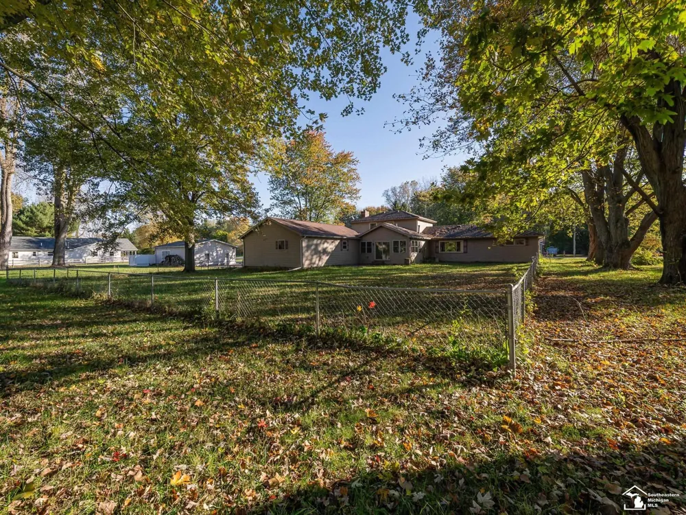 10711 Douglas Road Bedford Township, MI 48182