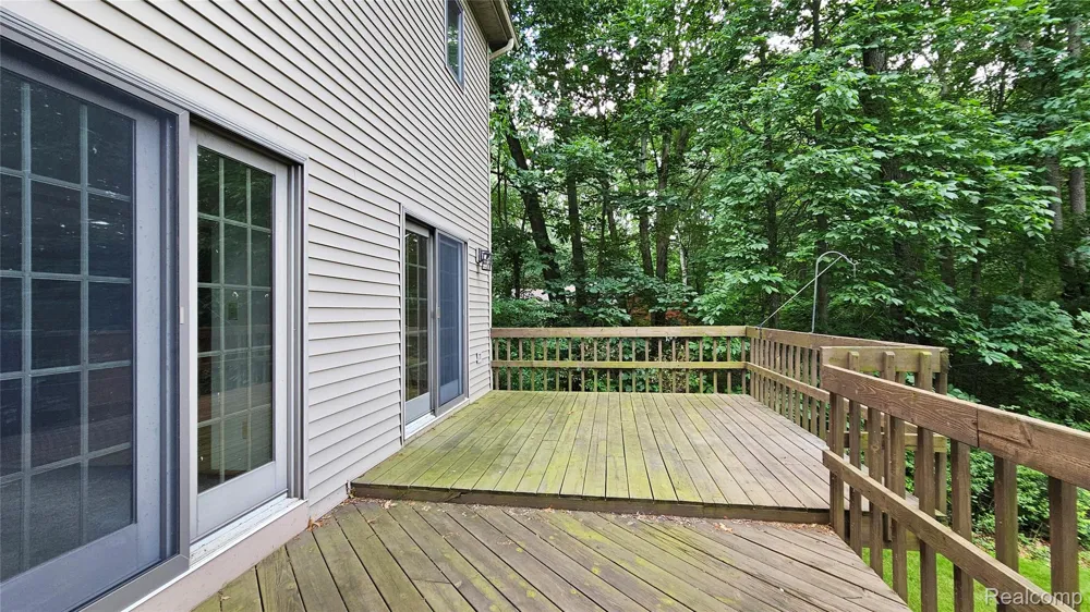 448 Fairwood Road Putnam Township, MI 48169