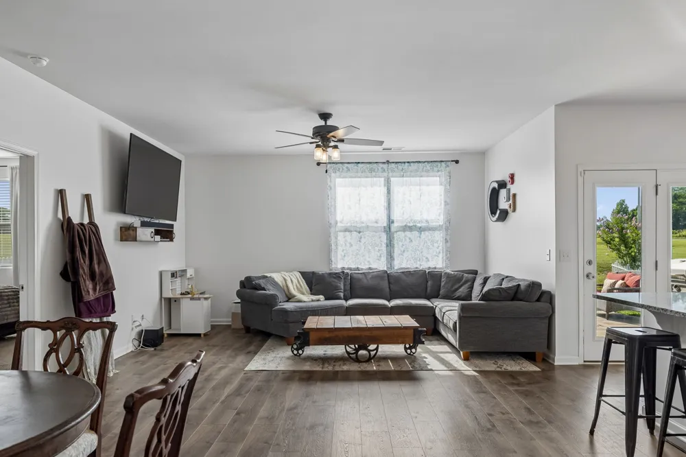 432 Lauren Ln Chapel Hill, TN 37034