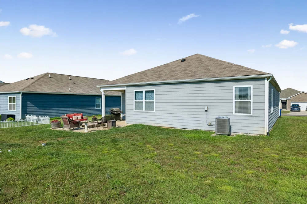 432 Lauren Ln Chapel Hill, TN 37034