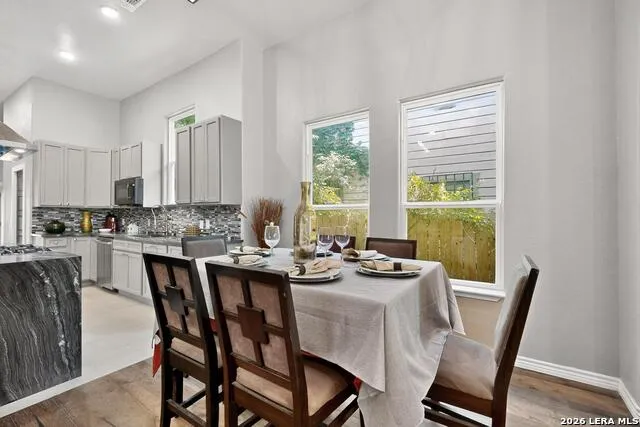 305 SPRUCE ST San Antonio, TX 78203
