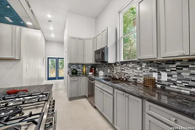 305 SPRUCE ST San Antonio, TX 78203