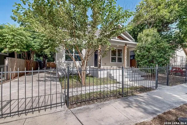 305 SPRUCE ST San Antonio, TX 78203