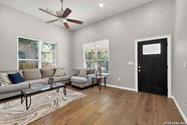 305 SPRUCE ST San Antonio, TX 78203