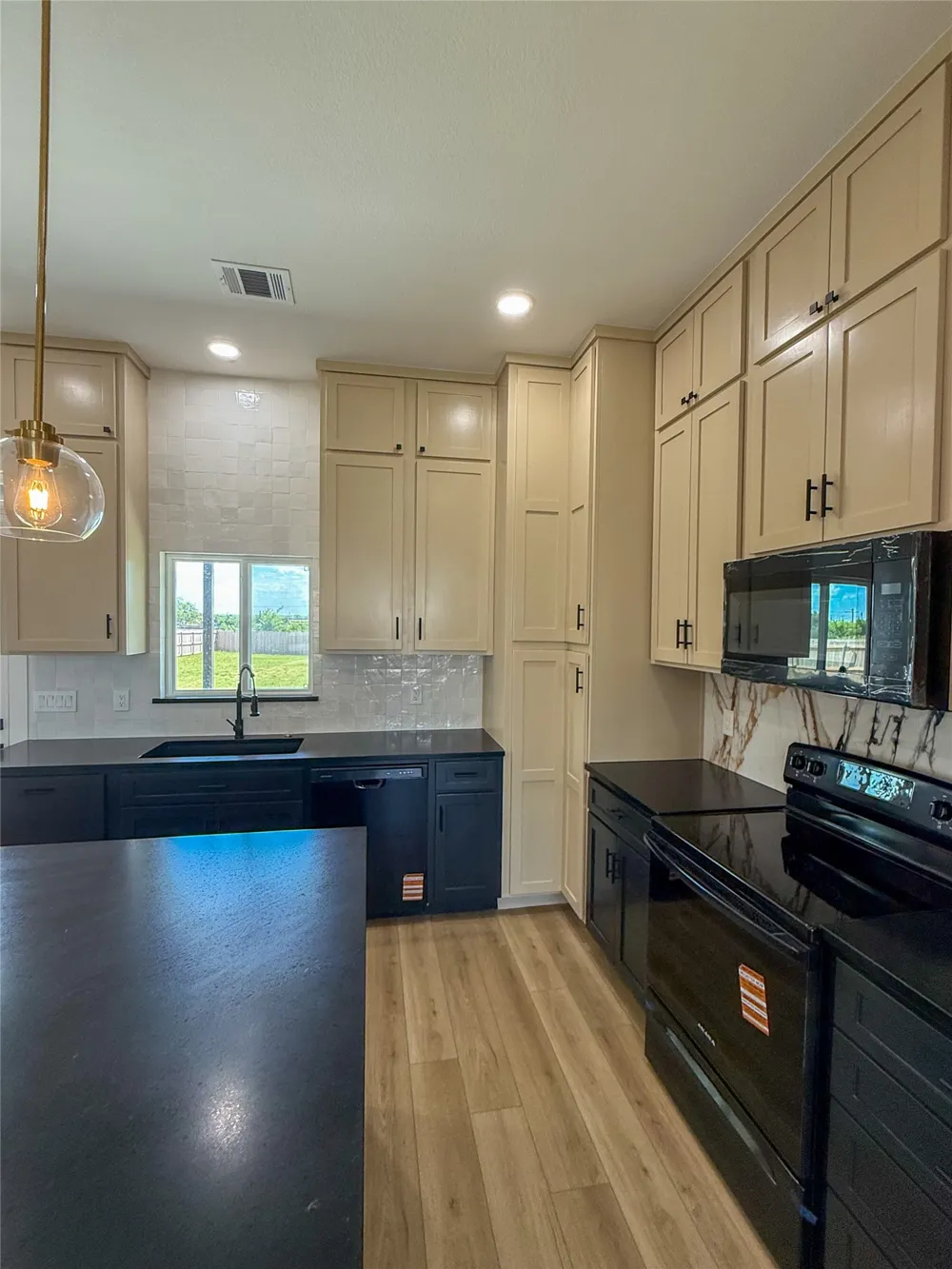 501 N Cleburne Whitney Road Rio Vista, TX 76093