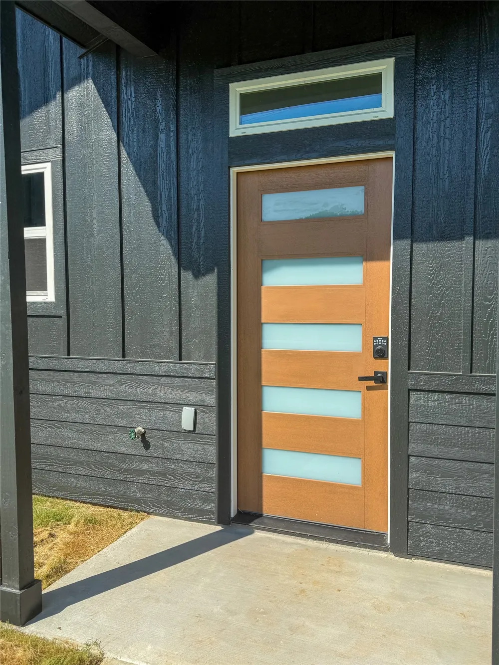 501 N Cleburne Whitney Road Rio Vista, TX 76093