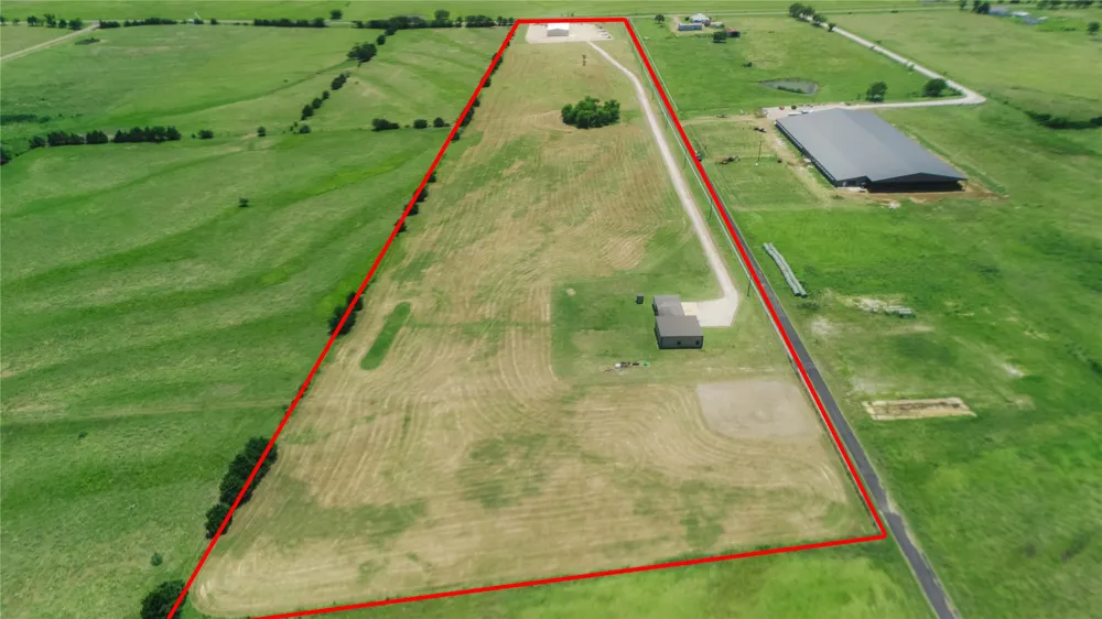 20548 Fm 901 Road Gordonville, TX 76245
