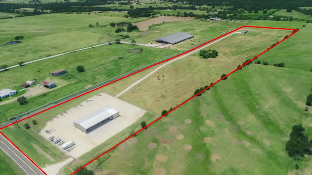20548 Fm 901 Road Gordonville, TX 76245