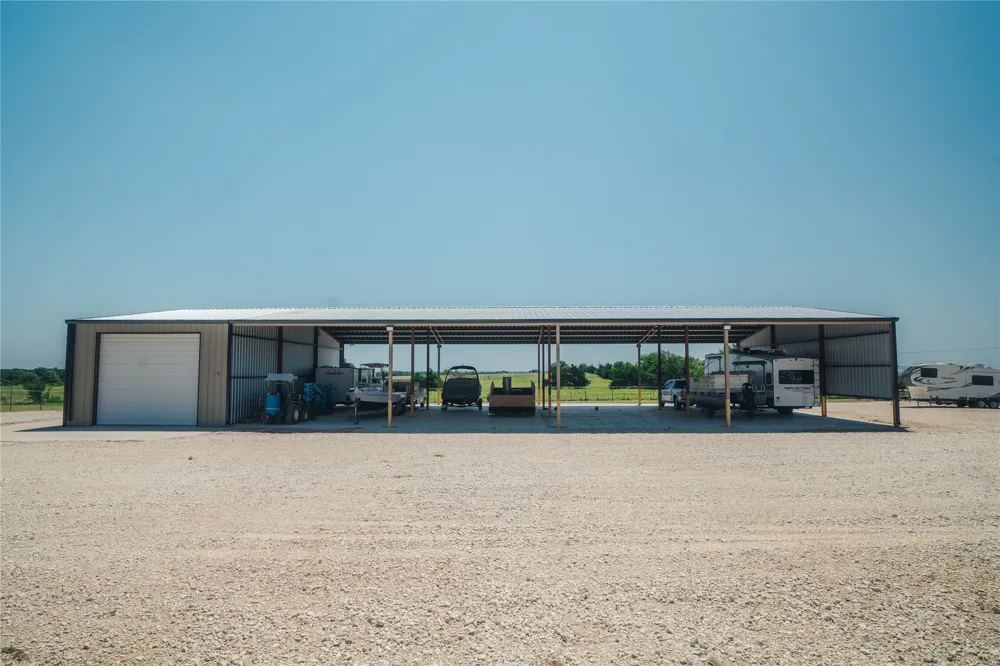 20548 Fm 901 Road Gordonville, TX 76245