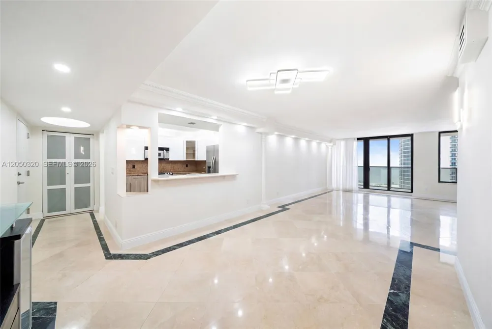 2301 S Ocean Dr #2507 Hollywood, FL 33019