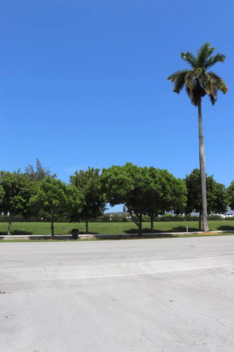 20500 NW 7th Avenue #8 Miami Gardens, FL 33169