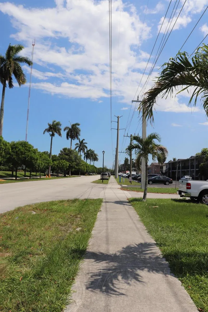 20500 NW 7th Avenue #8 Miami Gardens, FL 33169