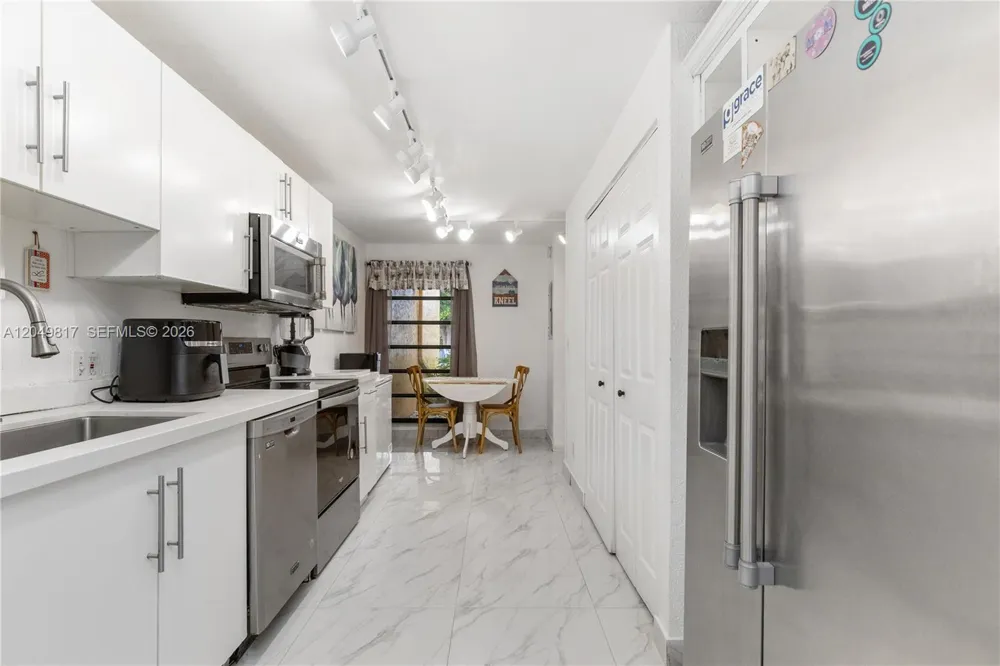 1580 NW 93rd Ave #300 Pembroke Pines, FL 33024