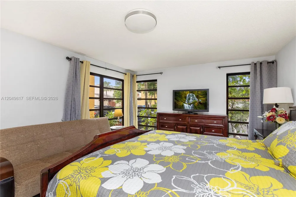 1580 NW 93rd Ave #300 Pembroke Pines, FL 33024