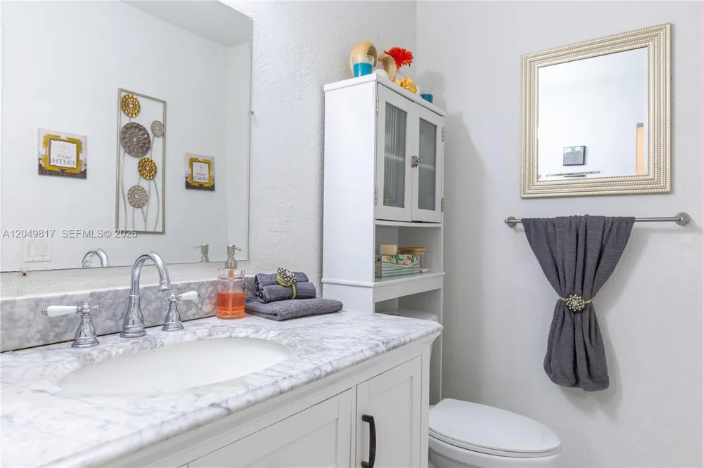 1580 NW 93rd Ave #300 Pembroke Pines, FL 33024