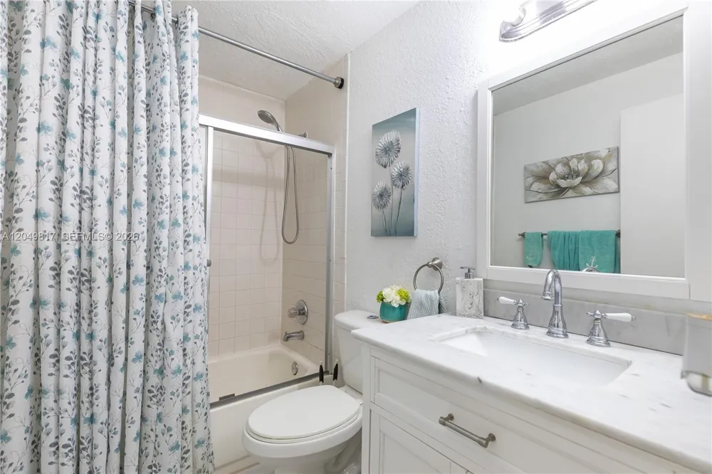 1580 NW 93rd Ave #300 Pembroke Pines, FL 33024