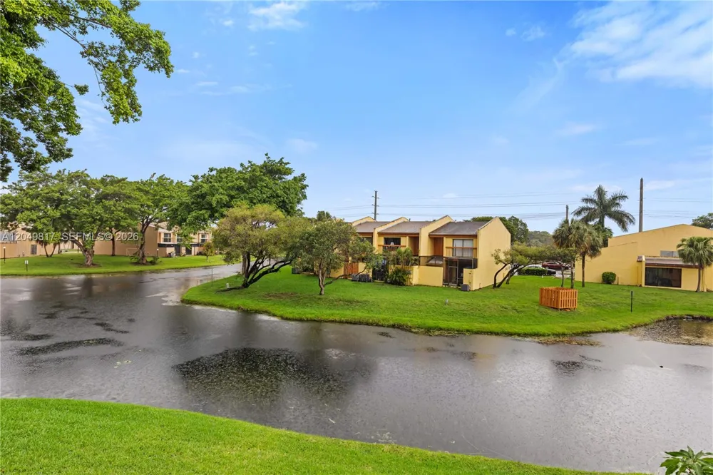 1580 NW 93rd Ave #300 Pembroke Pines, FL 33024