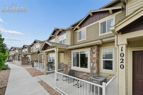 1014 Petra Heights