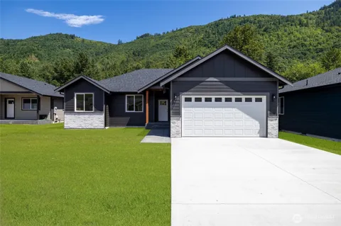 6522 Watson Loop