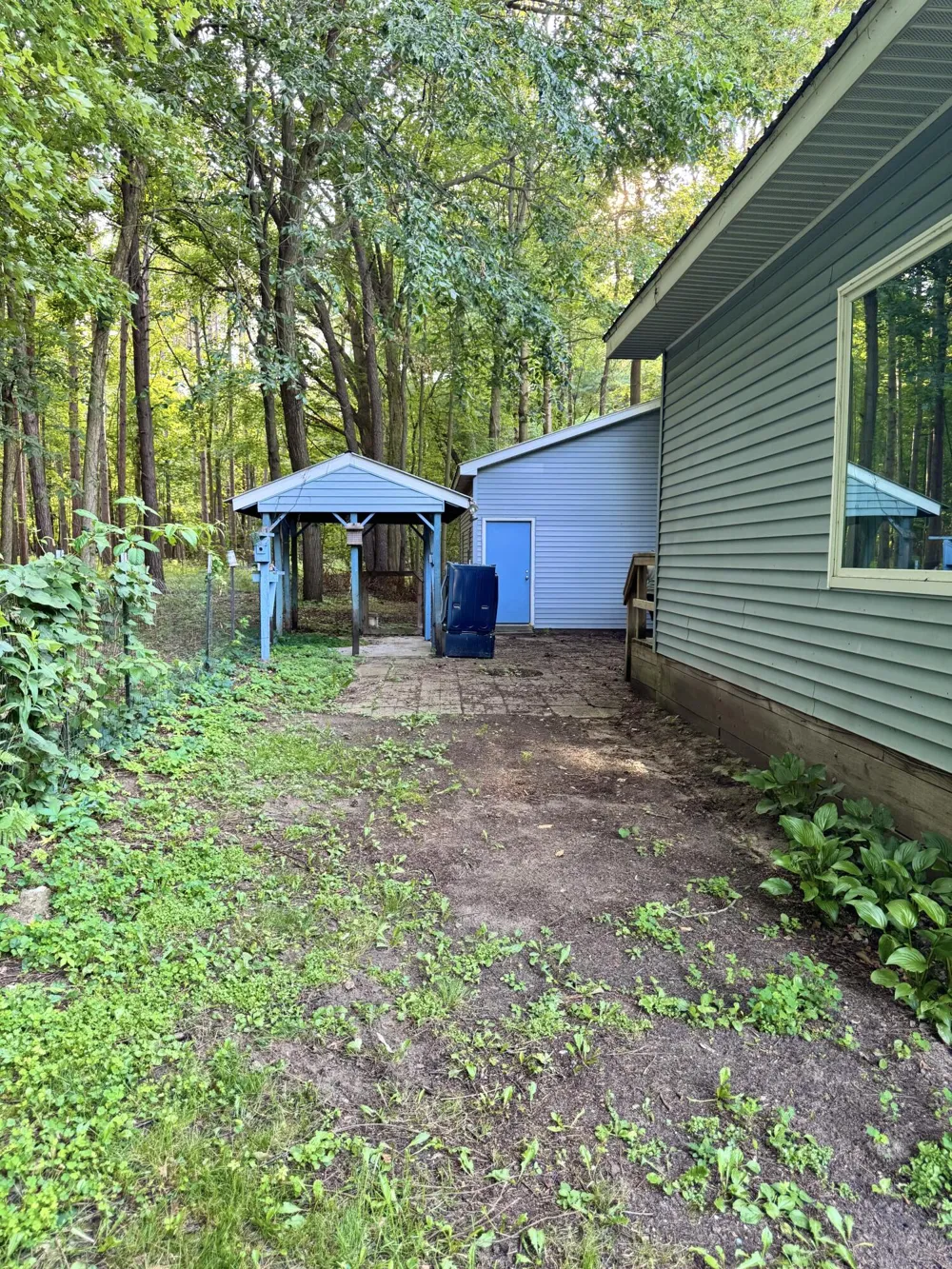 9462 E Colby Road Crystal Township, MI 48818