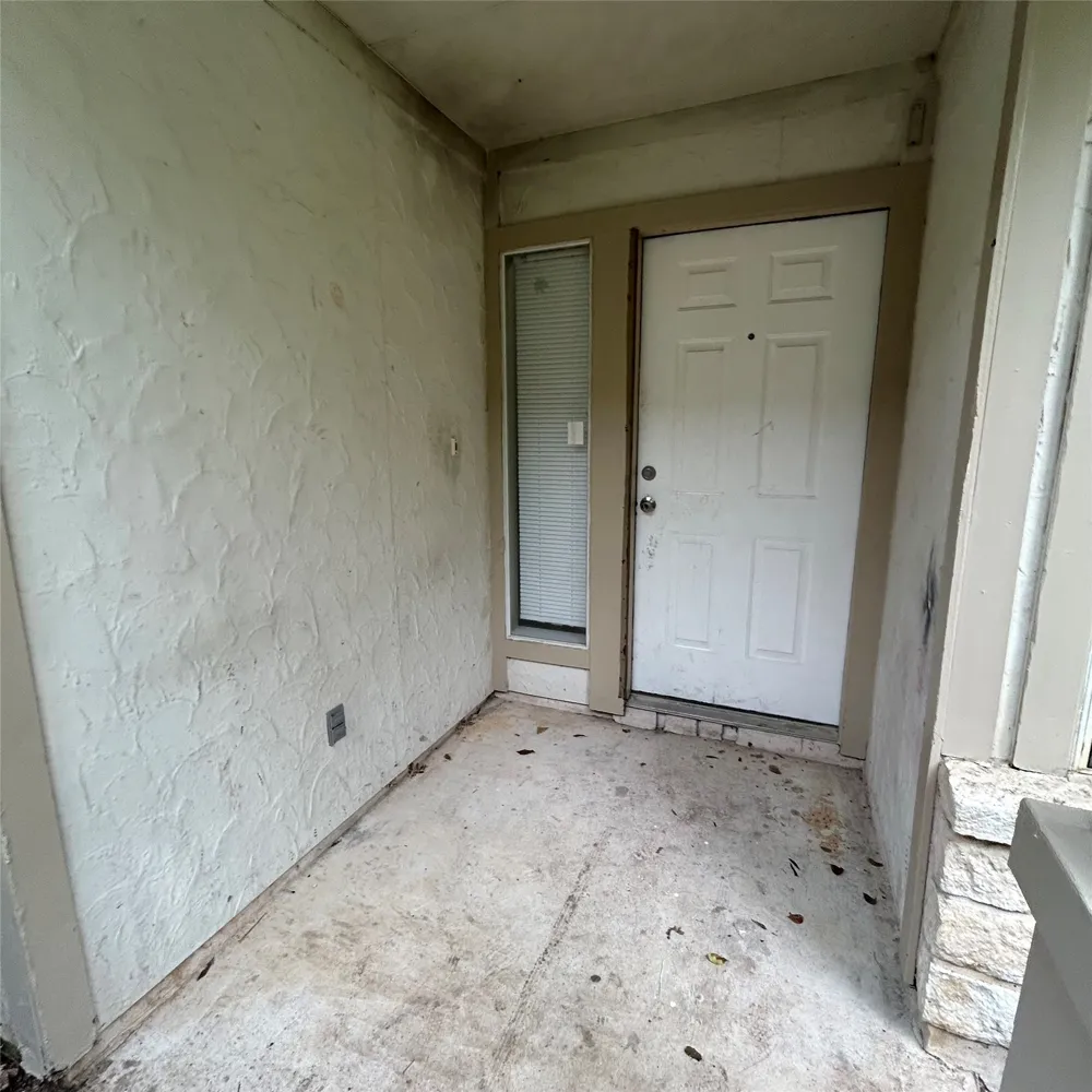 1235 Armadillo Road #B Austin, TX 78745