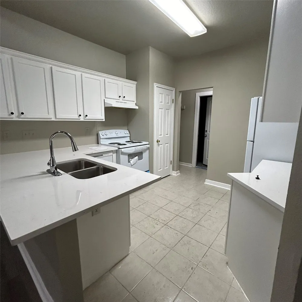 1235 Armadillo Road #B Austin, TX 78745