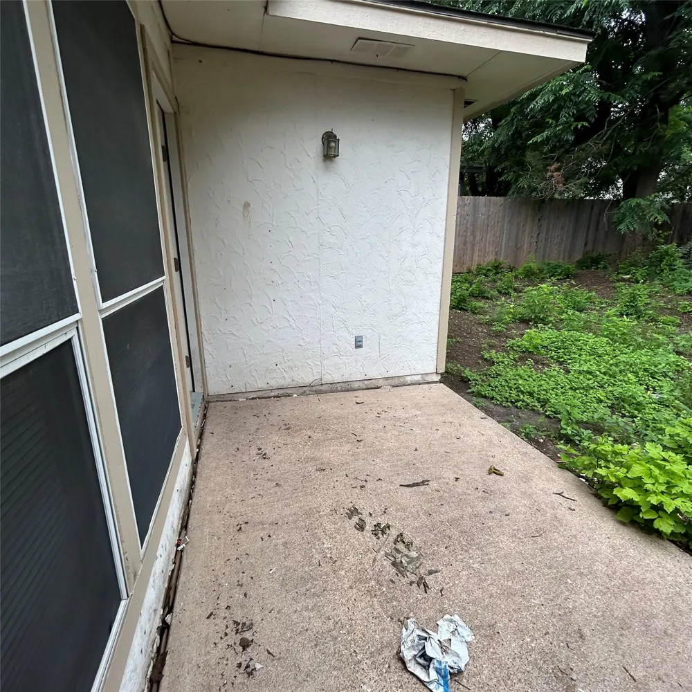 1235 Armadillo Road #B Austin, TX 78745