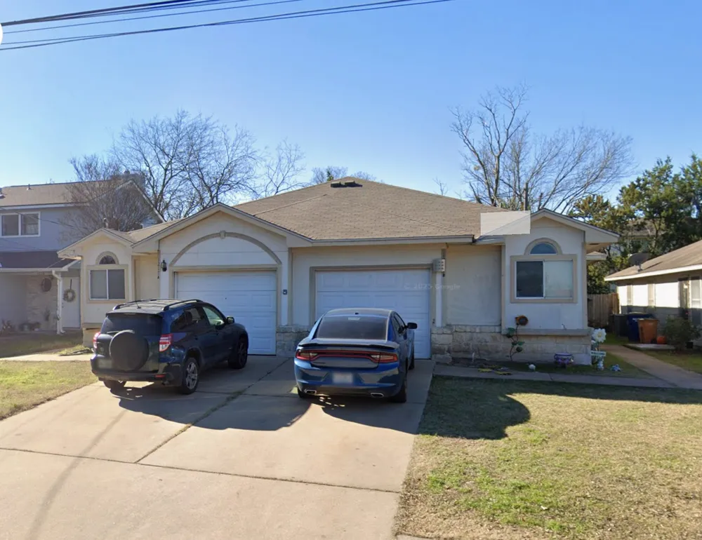 1235 Armadillo Road #B Austin, TX 78745