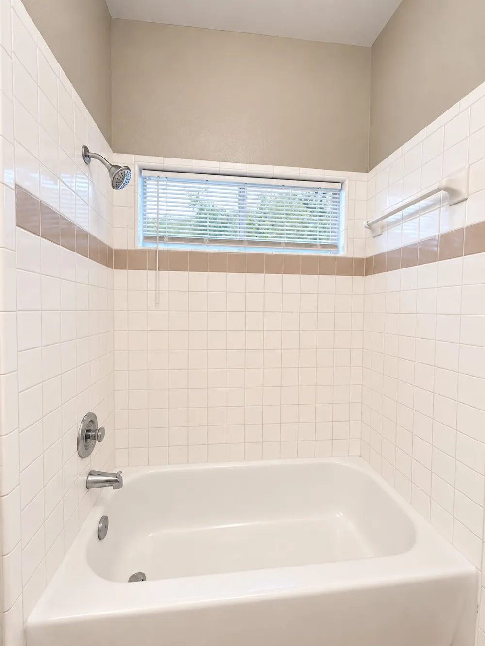 1235 Armadillo Road #B Austin, TX 78745