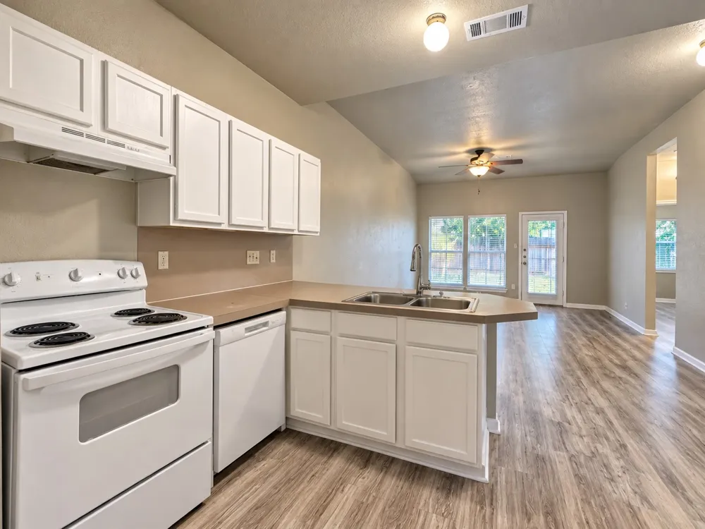 1235 Armadillo Road #B Austin, TX 78745