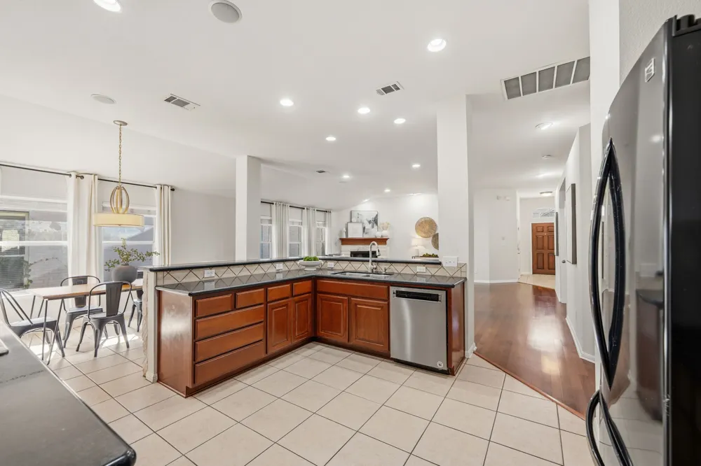 15700 Edenderry Drive Austin, TX 78717