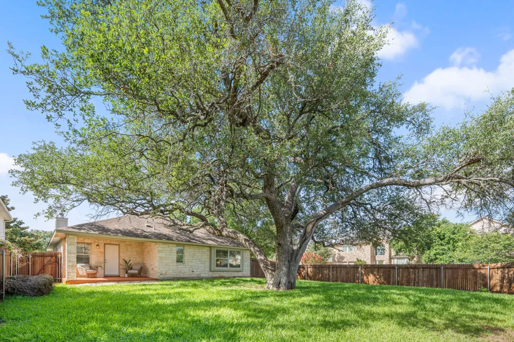 15700 Edenderry Drive Austin, TX 78717