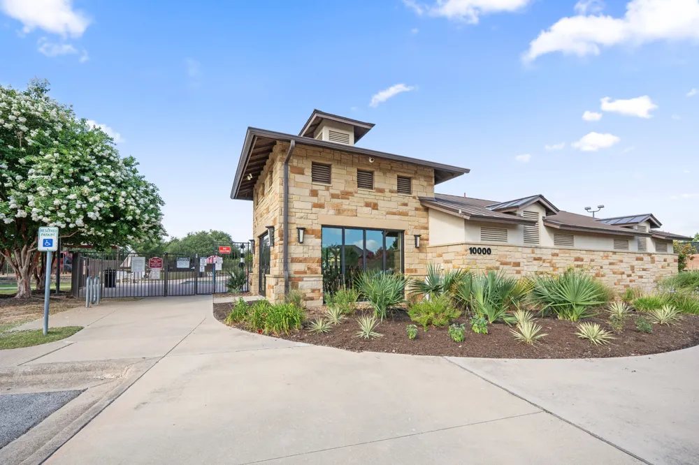 15700 Edenderry Drive Austin, TX 78717