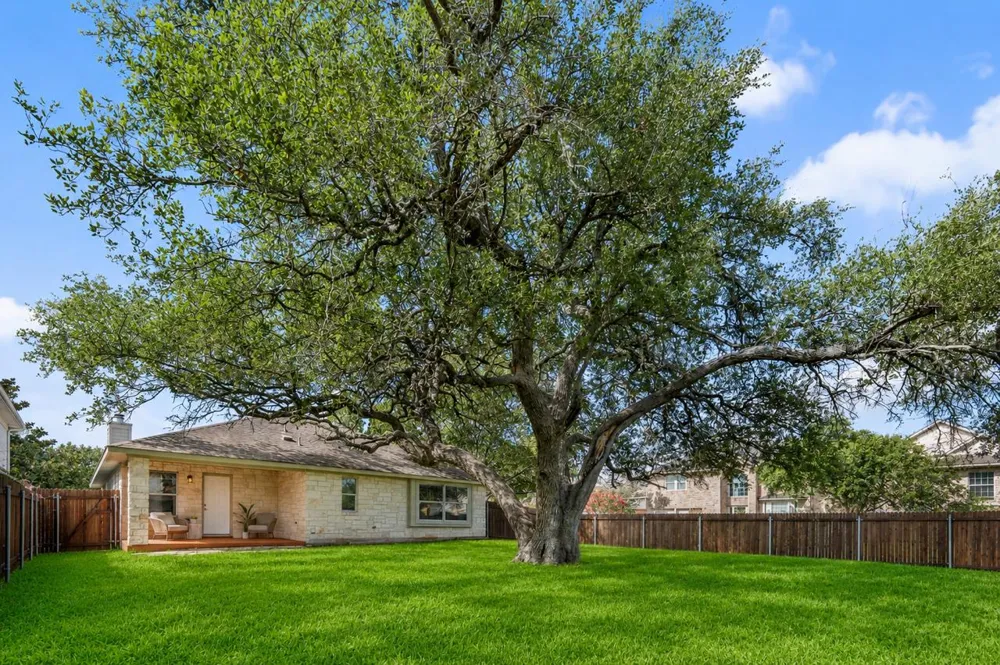 15700 Edenderry Drive Austin, TX 78717