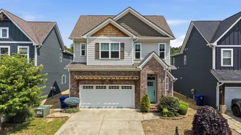 1738 Seven Pines Lane