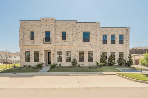 305 Sunset Lane #101