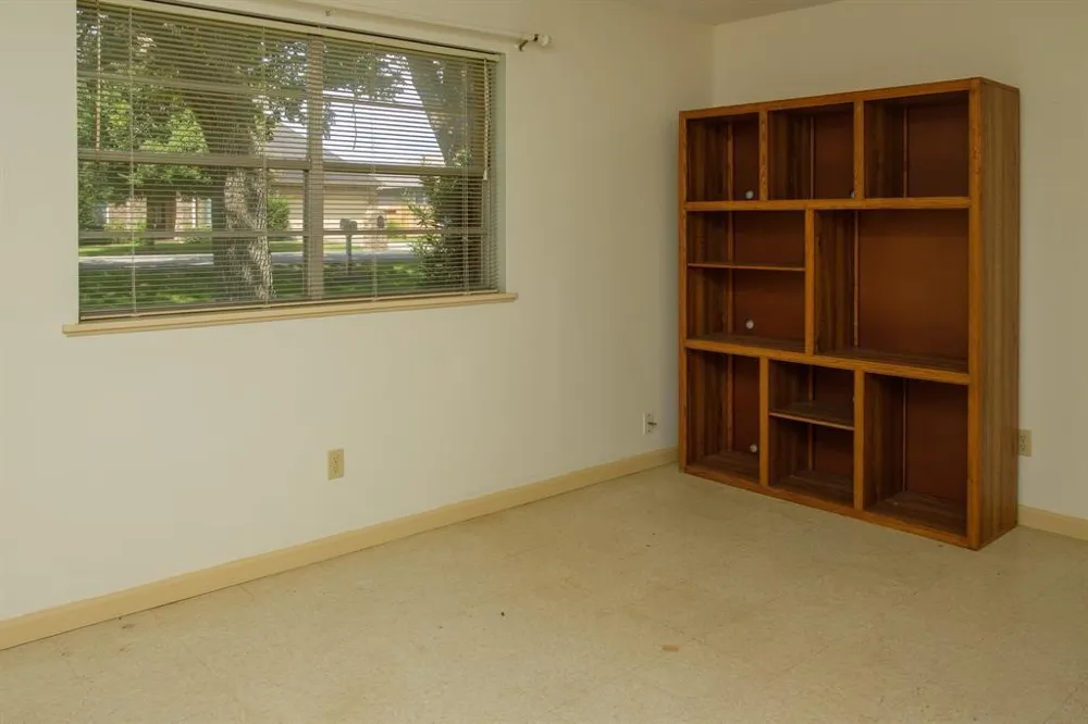9231 Kostelnik Street Needville, TX 77461