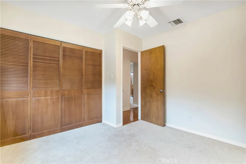 15803 Gault Street Lake Balboa, CA 91406