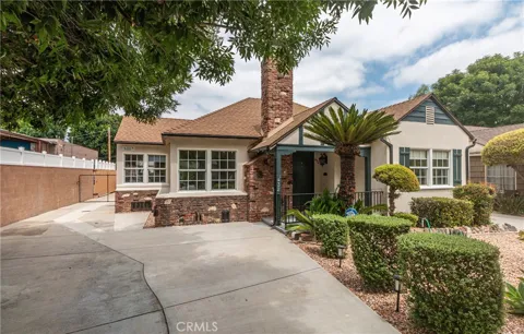 432 Beachwood Drive