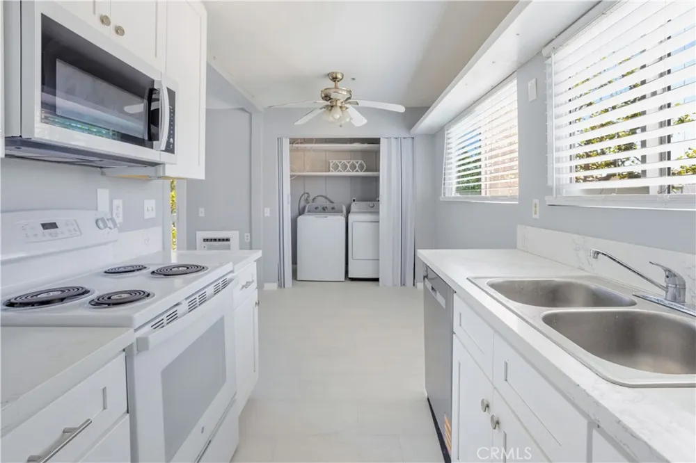 23232 orange av #2 Lake Forest, CA 92630