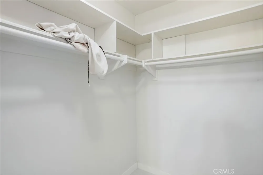 23232 orange av #2 Lake Forest, CA 92630