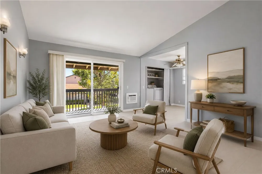 23232 orange av #2 Lake Forest, CA 92630