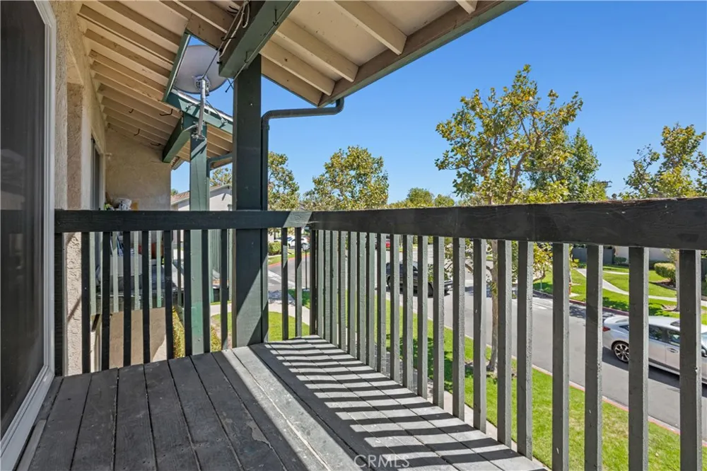 23232 orange av #2 Lake Forest, CA 92630