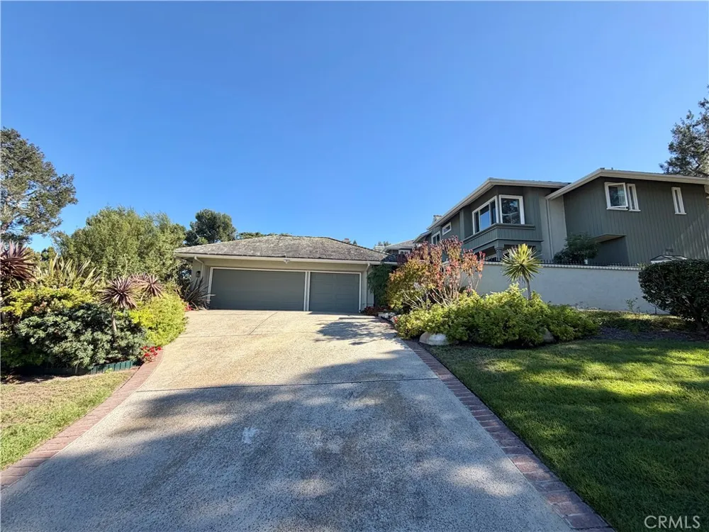 2 Vienna Newport Beach, CA 92660