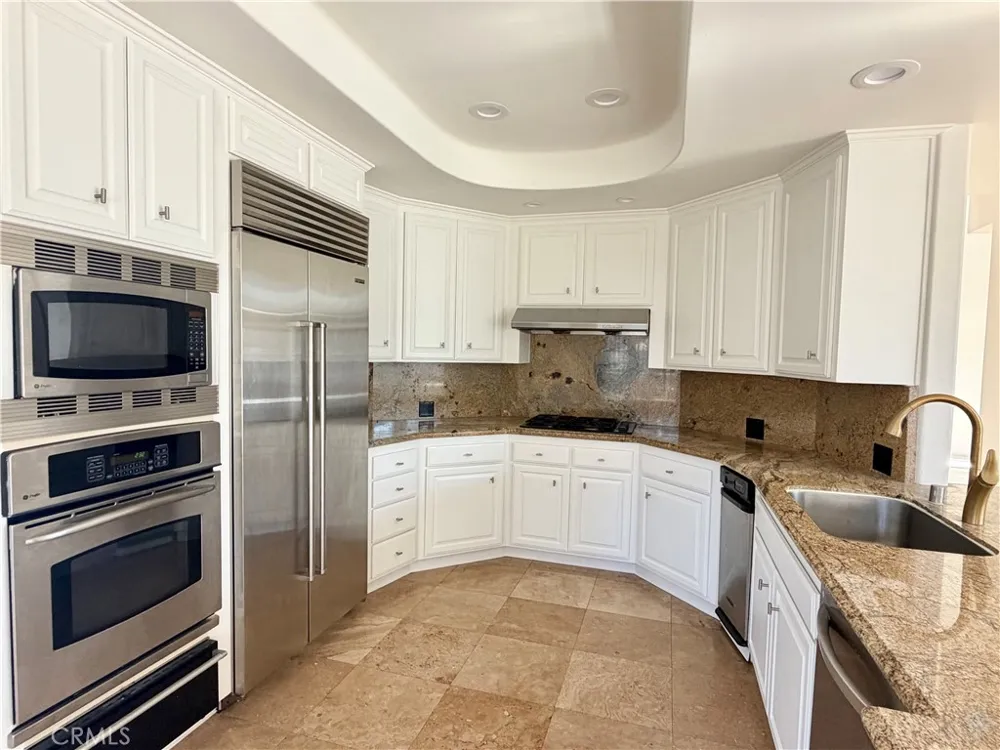 2 Vienna Newport Beach, CA 92660