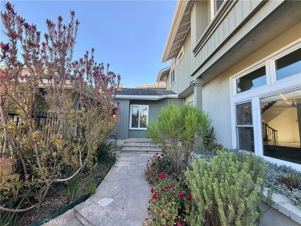 2 Vienna Newport Beach, CA 92660