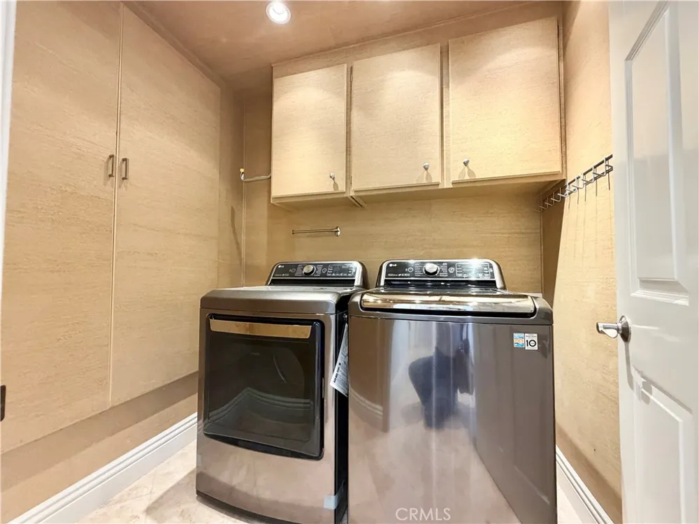2 Vienna Newport Beach, CA 92660