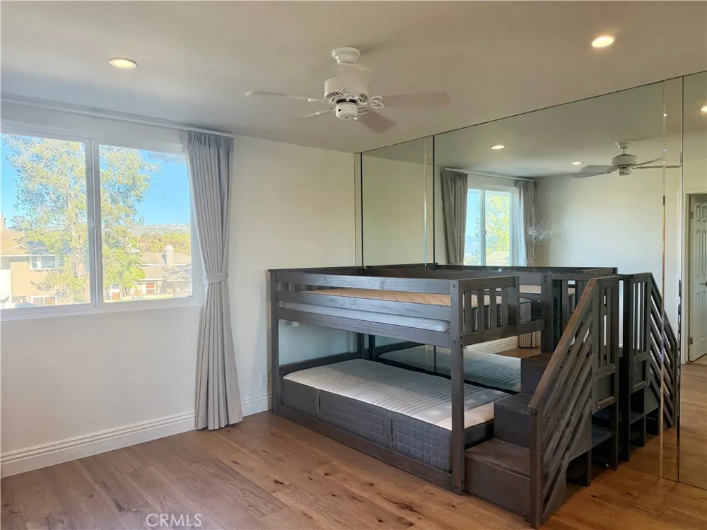 2 Vienna Newport Beach, CA 92660